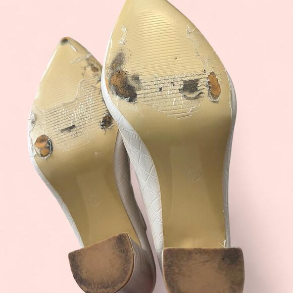 White faux leather knee high boots - Picture 3 of 4